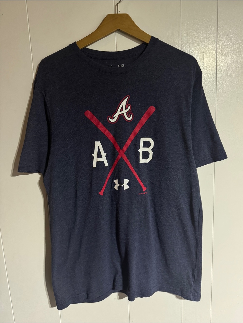 Atlanta Braves Under Armour Tee Navy Blue Baseball T-shirt UA MLB Heat Gear